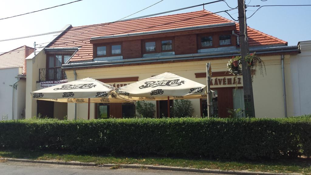 Hanna Szobái Tarcal Exteriör bild
